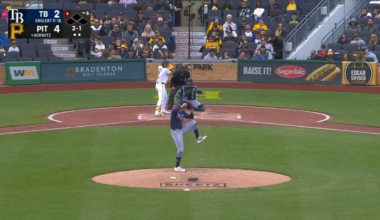 [Highlight] Spencer Horwitz pinch hit NO DOUBTER! (With a sick bat drop)