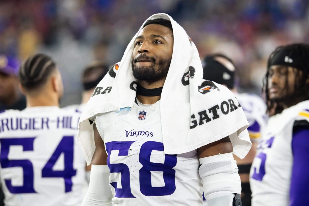 Vikings trade Pro Bowl edge rusher Jonathan Greenard to Eagles