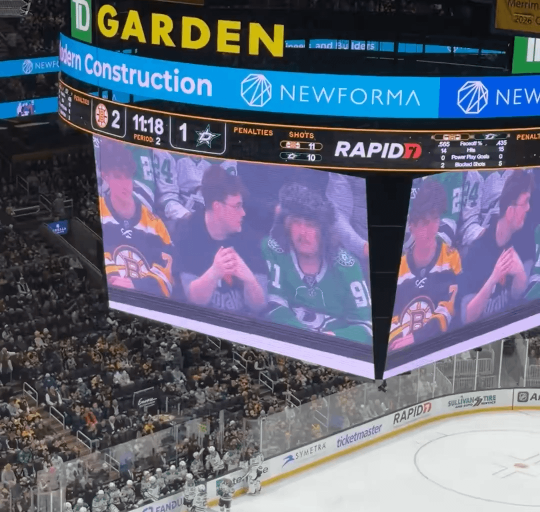 [Conor Ryan] Fan shows up to the Bruins game with a “I ❤️ Drake Maye” shirt. Guess who is at the Bruins game? Drake and Ann Michael Maye.