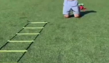 Connor Bedard working out.