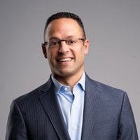 [Reiss] Free-agent OT Thayer Munford Jr., who played in 9 games last season for the Patriots (143 snaps, primarily jumbo TE), visited with the Titans.

Munford had been on the injury report late in the season (knee) and underwent surgery after the season.