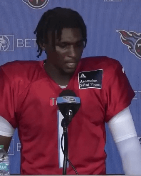 Titan star Cam Ward on showing up at the practice facility every day at 5AM. “I grew up watching my Dad wake up at 4:30 for a job he didnt like, so if I can’t wake up early and work hard at a job I do like, I shouldnt be playing football” 👏