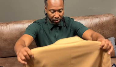 Larry Fitzgerald Officially Receives His Gold Jacket! 💛