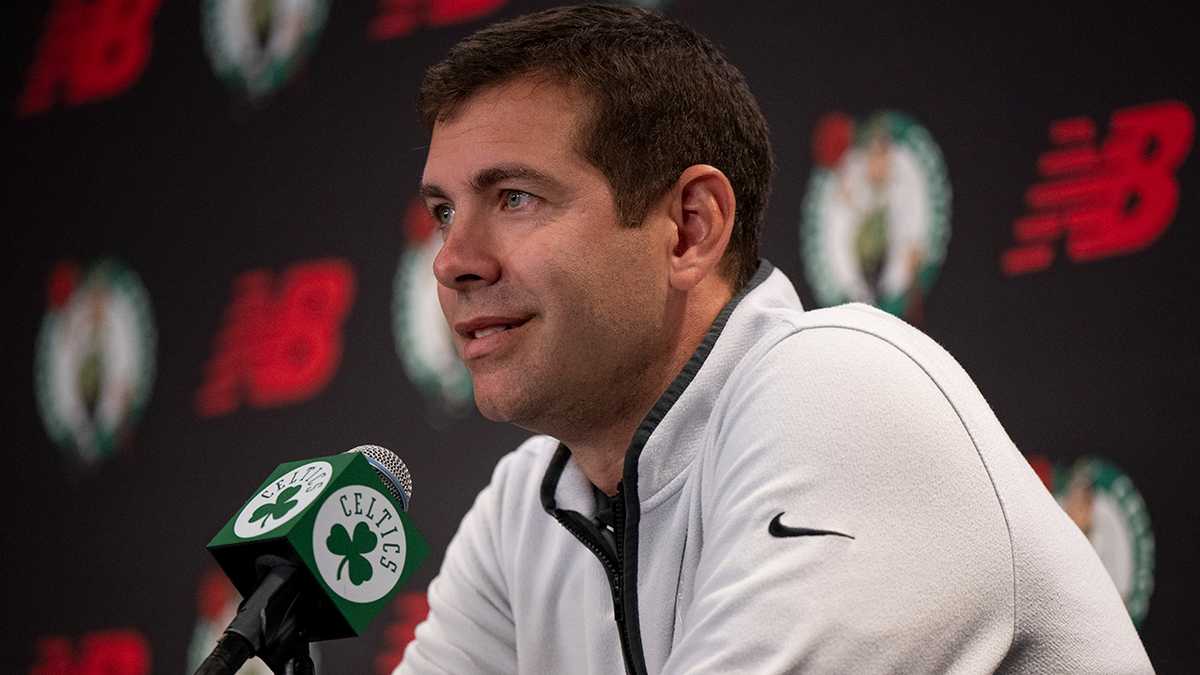 Celtics' Brad Stevens wins NBA's Executive of the Year award