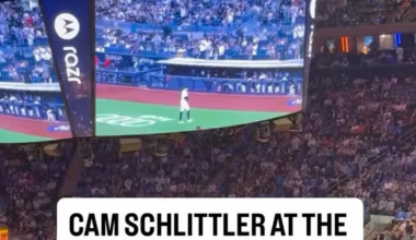 Cam Schlittler is at MSG for the Knicks' first playoff game
