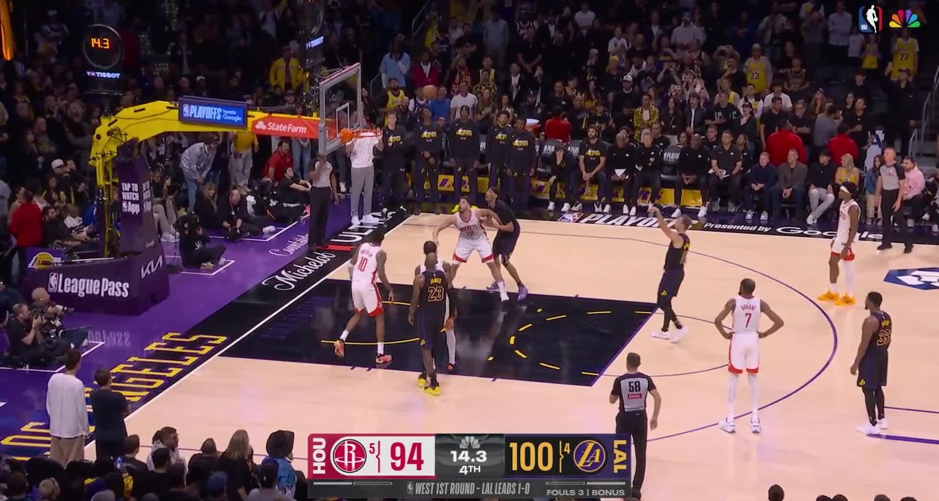 [Highlight] Luke Kennard receives 'MVP' chants during his second free throw, late in the 4th quarter