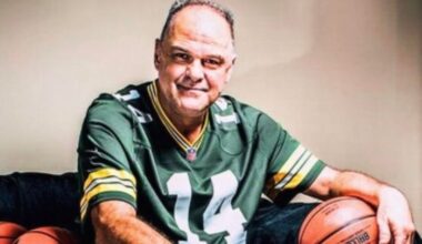 Brazilian 🏀 legend , Oscar Schmidt, passed away. He was a Packers fan. RIP