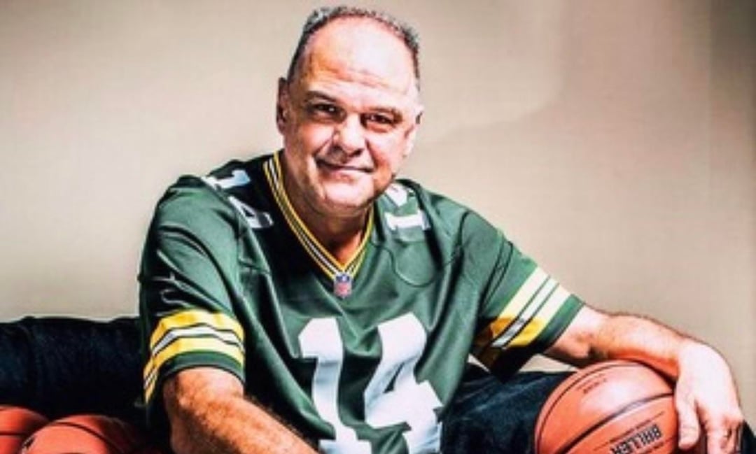 Brazilian 🏀 legend , Oscar Schmidt, passed away. He was a Packers fan. RIP