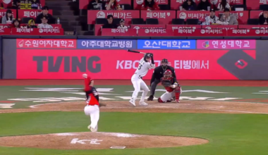 [KBO] KT Wiz OF Kim Min-hyuk delivers the 11th homer of his 14-year career—a walk-off blast in the bottom of the 11th