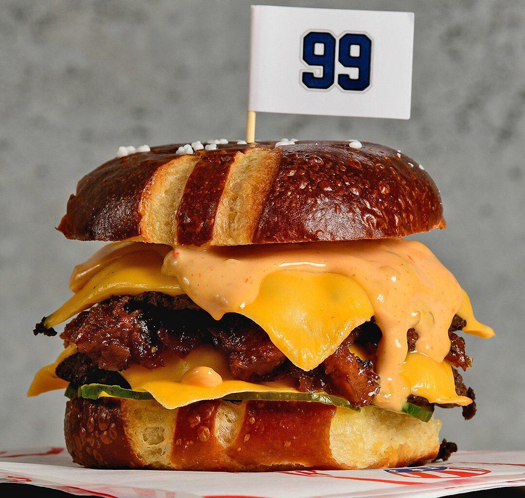 (MLB) ALL RISE: A new 99 burger is coming to the Bronx this year ‼️

The Yankees will have new version of their exclusive burger that features two 4 oz. American Wagyu beef patties, American cheese, caramelized onions, secret sauce and dill pickles all served on a pretzel bun 😮‍💨
