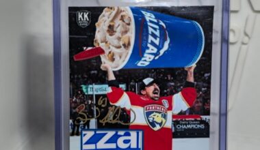 Been waiting to share thie custom card , finally came back from signing!