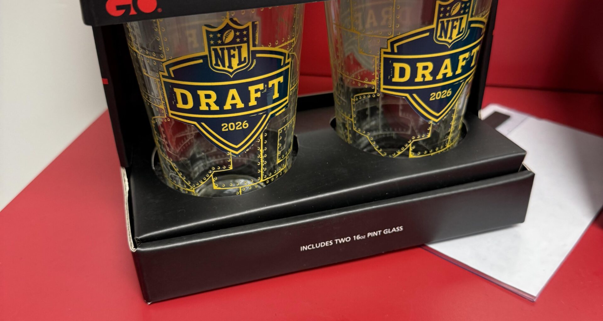 Hey Steelers Fans in Pittsburgh, these Pittsburgh Draft Pint Glasses are dahn at your local Costco’s.