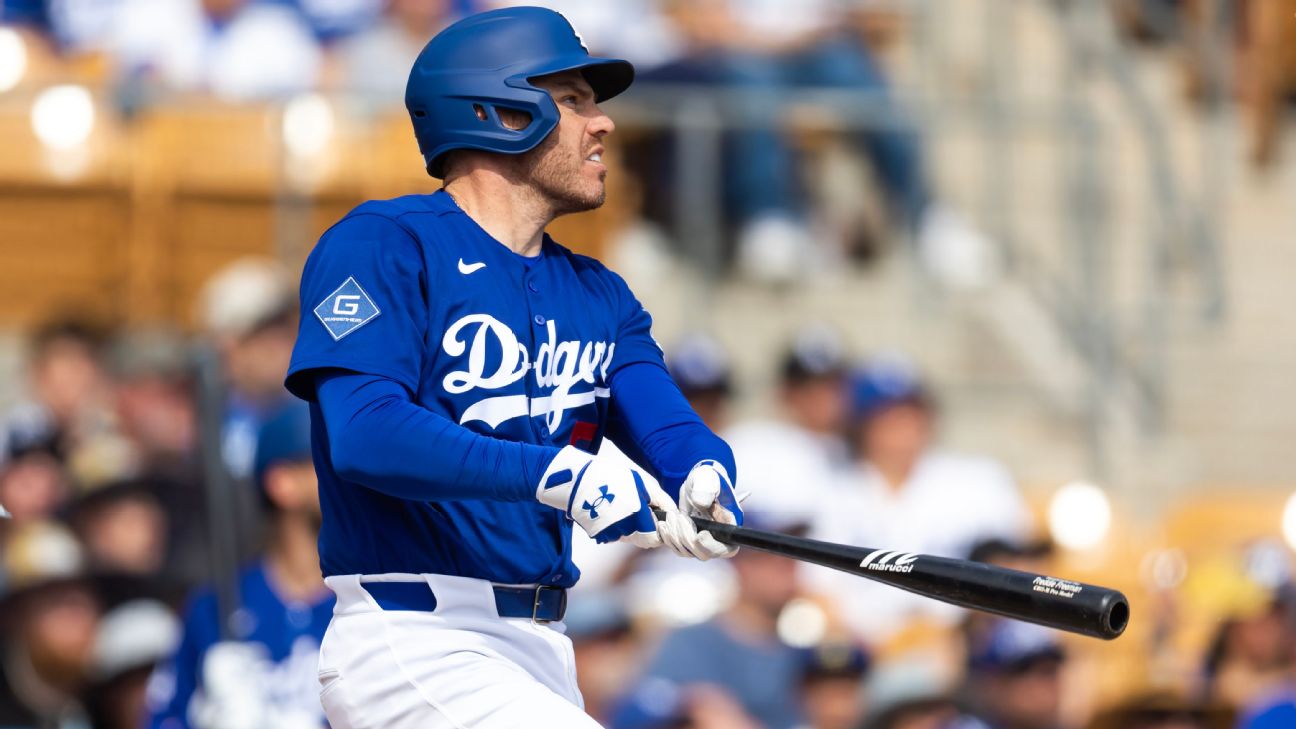 Freddie Freeman returns to Dodgers' lineup after daughter's birth