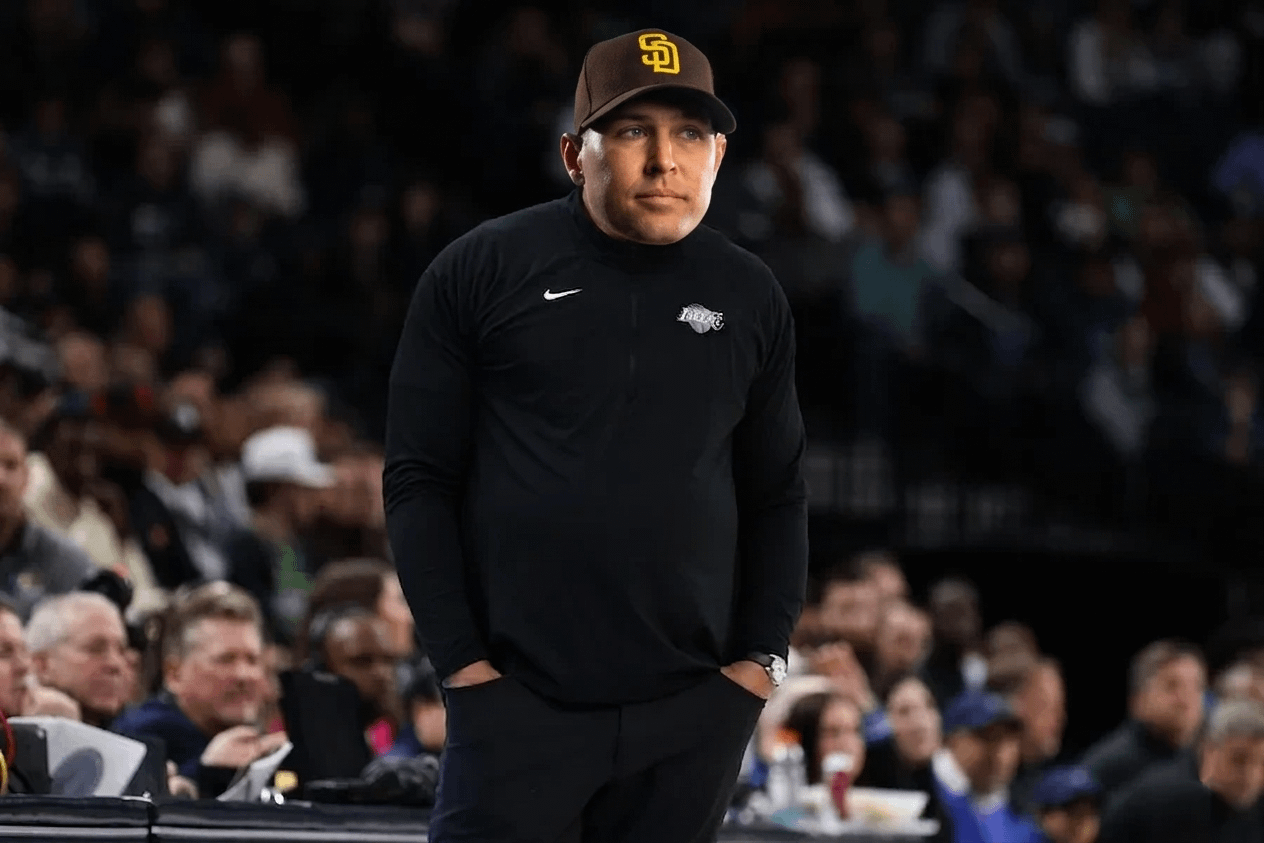 Hands in pockets while your reliever struggles after being left in for too long.