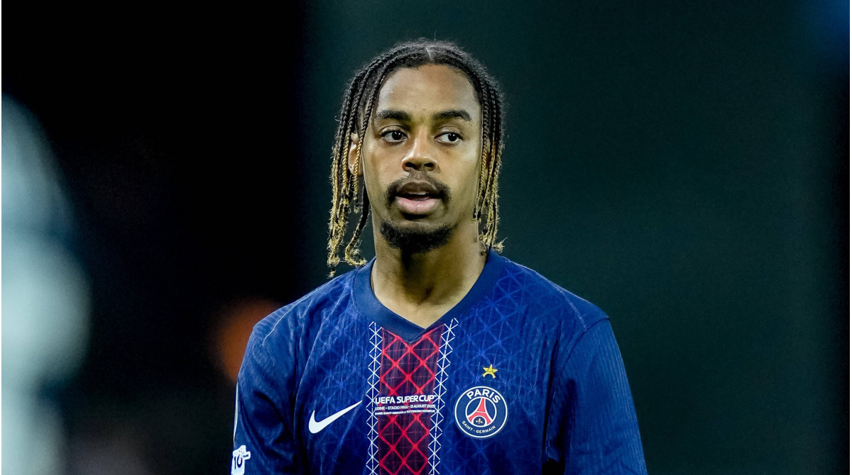 Transfer news LIVE: Arsenal eye Bradley Barcola as Juventus target Bernardo Silva