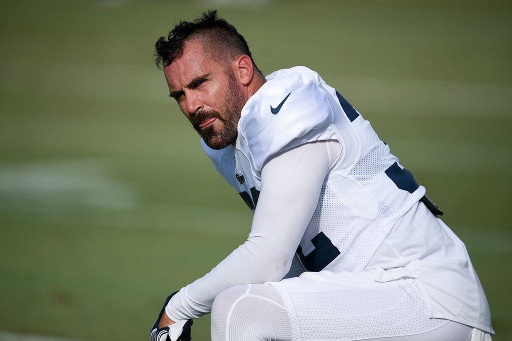 Los Angeles Rams safety Eric Weddle in a white practice jersey.