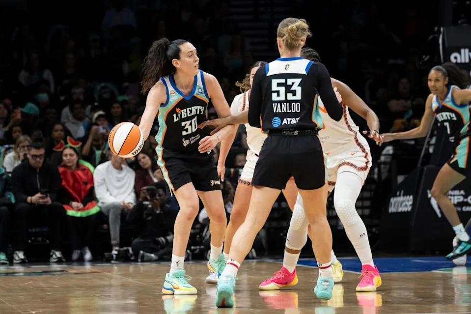 <a class="link " href="https://sports.yahoo.com/wnba/players/5625/" data-i13n="sec:content-canvas;subsec:anchor_text;elm:context_link" data-ylk="slk:Breanna Stewart;sec:content-canvas;subsec:anchor_text;elm:context_link;itc:0" data-yga="{"yLinkElement":"context_link","yModuleName":"content-canvas","yLinkText":"Breanna Stewart","ySubModuleName":"anchor_text","yHasCommerce":false}">Breanna Stewart</a> of the <a class="link " href="https://sports.yahoo.com/wnba/teams/new-york/" data-i13n="sec:content-canvas;subsec:anchor_text;elm:context_link" data-ylk="slk:New York Liberty;sec:content-canvas;subsec:anchor_text;elm:context_link;itc:0" data-yga="{"yLinkElement":"context_link","yModuleName":"content-canvas","yLinkText":"New York Liberty","ySubModuleName":"anchor_text","yHasCommerce":false}">New York Liberty</a> looks to pass against the <a class="link " href="https://sports.yahoo.com/wnba/teams/connecticut/" data-i13n="sec:content-canvas;subsec:anchor_text;elm:context_link" data-ylk="slk:Connecticut Sun;sec:content-canvas;subsec:anchor_text;elm:context_link;itc:0" data-yga="{"yLinkElement":"context_link","yModuleName":"content-canvas","yLinkText":"Connecticut Sun","ySubModuleName":"anchor_text","yHasCommerce":false}">Connecticut Sun</a> on May 8, 2026. Michelle Farsi/New York Post