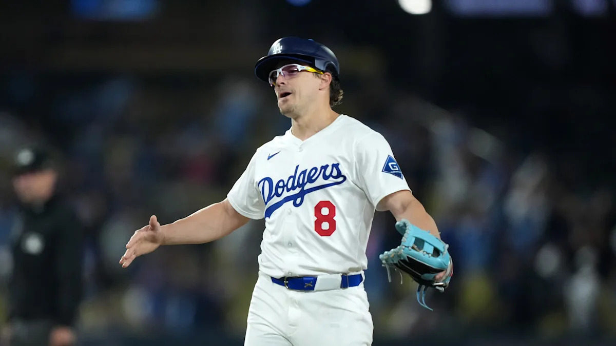 Dodgers’ Kiké Hernández likely sidelined by a left oblique strain after a scorching return