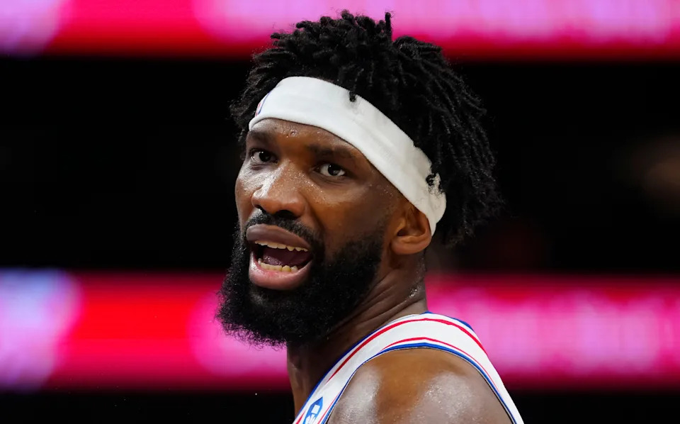 76ers center Joel Embiid (21) complains to an official during a game against the Suns at Mortgage Matchup Center in Phoenix, Ariz. on Feb. 7, 2026.