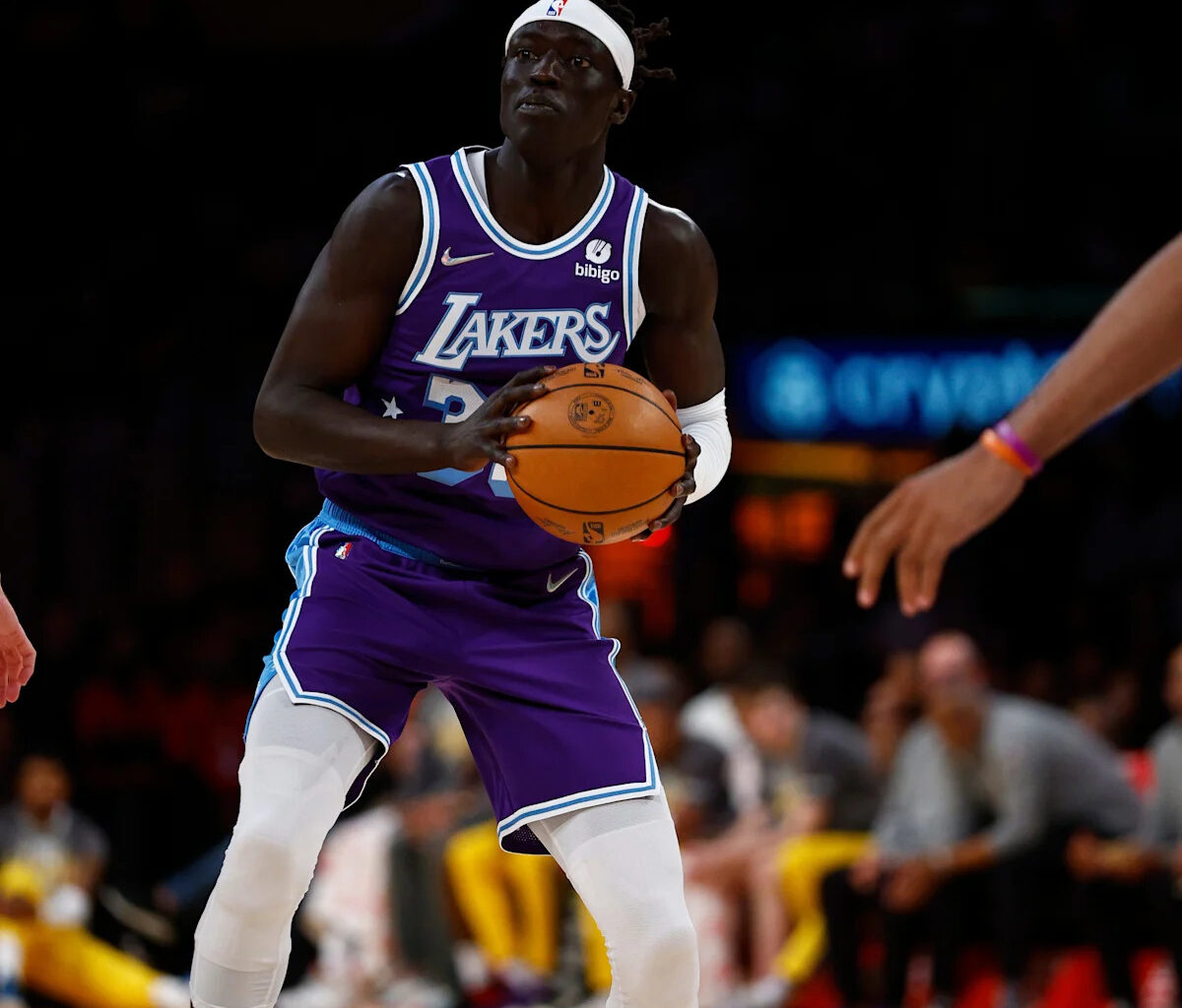 Lakers jersey history No. 35 — Wenyen Gabriel