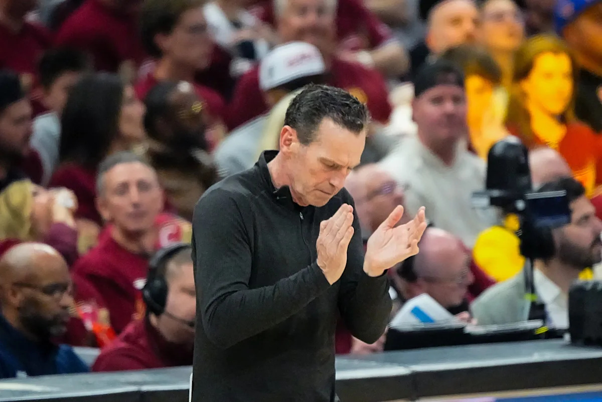 Cavs' Donovan Mitchell, James Harden throw support behind Kenny Atkinson