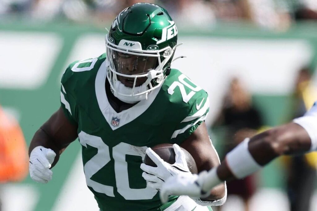 Breece Hall #20 of the New York Jets in action against the Carolina Panthers during their game at MetLife Stadium