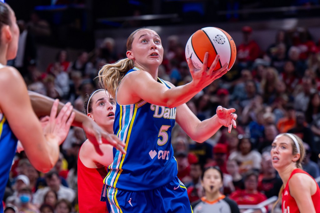 How former UConn star performed in WNBA's opening weekend