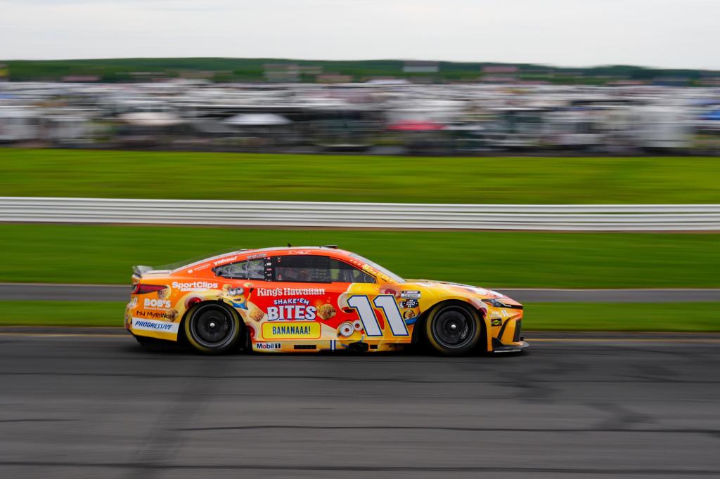 Denny Hamlin wins the NASCAR Cup race at Pocono for his third straight victory – Orlando Sentinel