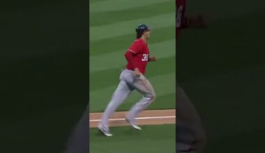 This overturned grand slam forced Michael Morse to swing without a bat and rerun the bases 😂