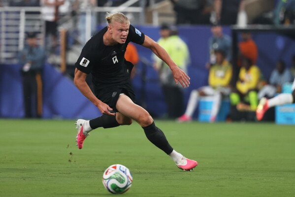 Norway's Erling Haaland controls the ball during the World Cup Group I soccer match against Senegal in East Rutherford, N.J., near New York, Monday, June 22, 2026. (AP Photo/Pamela Smith)