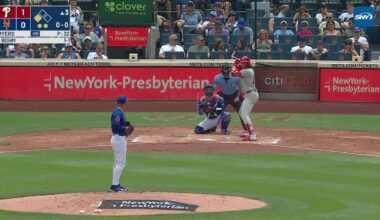 Kyle Schwarber sets Phillies record with MLB-best 30th homer in 5-4 win over Mets