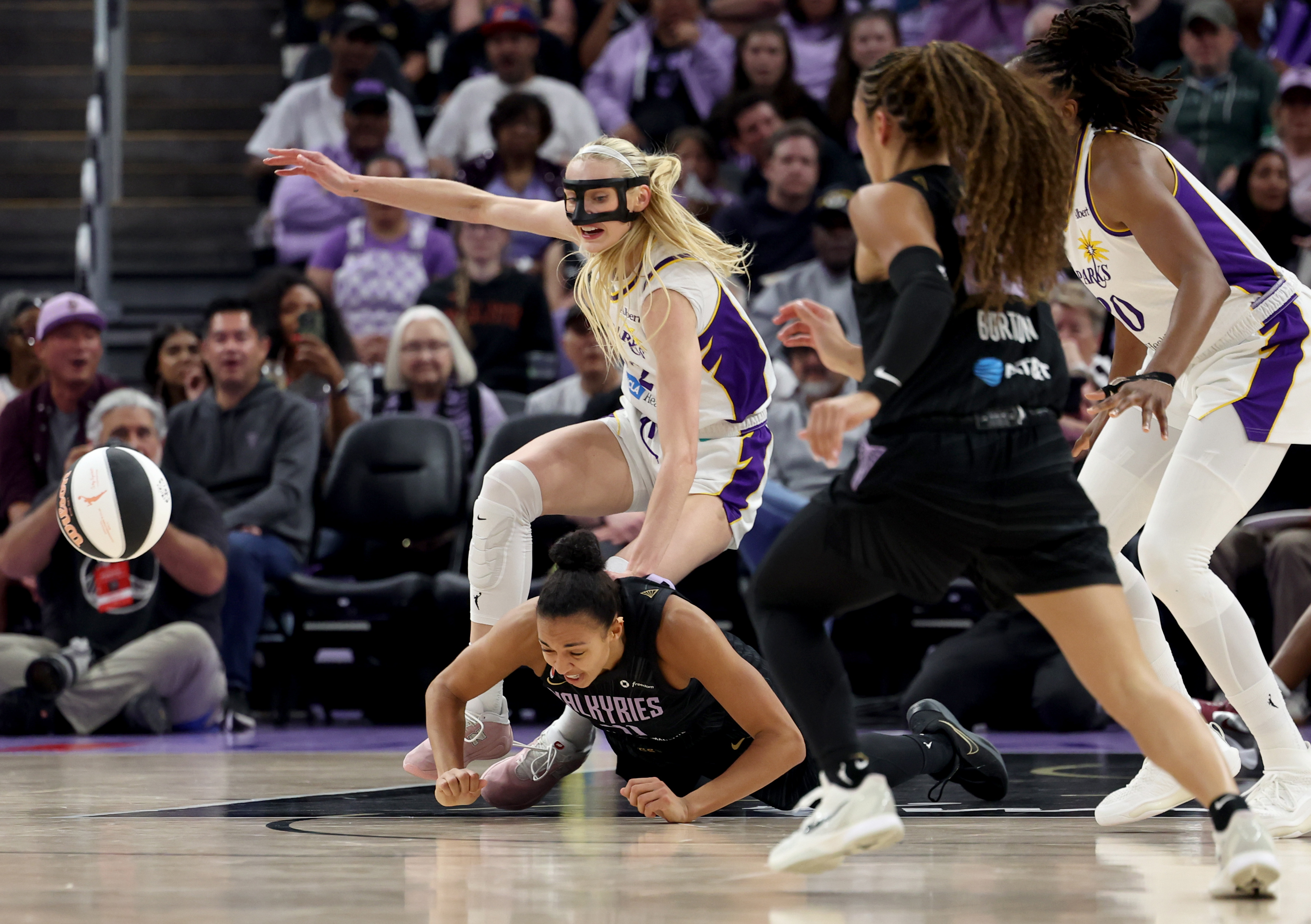 Los Angeles Sparks' Cameron Brink #22 and Golden State Valkyries'...