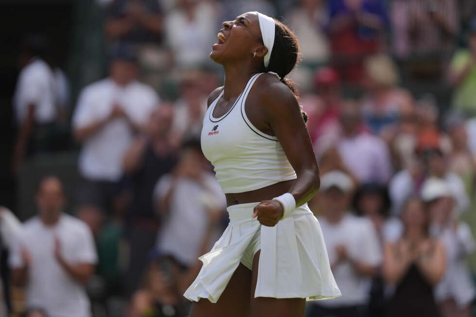 Wimbledon: Gauff overcomes Sierra to reach third round