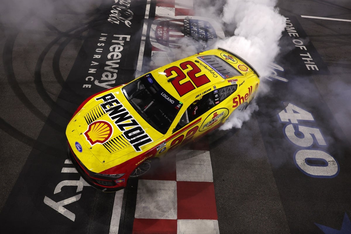 Joey Logano dominates in North Wilkesboro and wins his first victory of the year