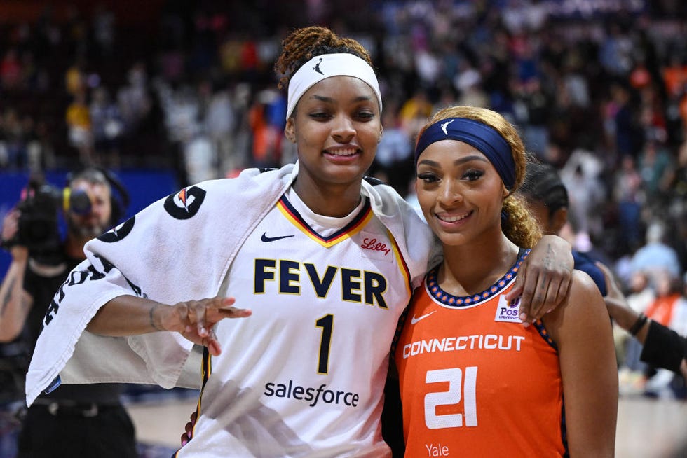 Indiana Fever v Connecticut Sun Indiana Fever v Connecticut Sun