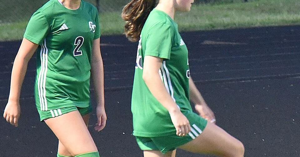 Girls' soccer: Warhawks evade Eagles | Sports