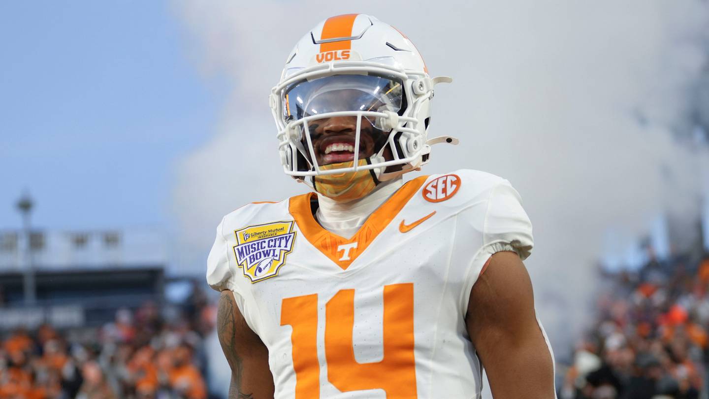 Braylon Staley Lands NIL Opportunity that Should Benefit Tennessee Fans This Fall