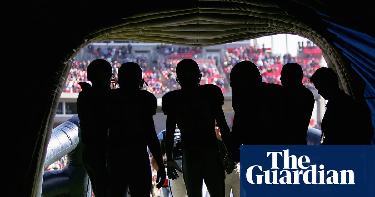 Study finds that one in four former NFL players suffers from degenerative brain disease CTE | NFL