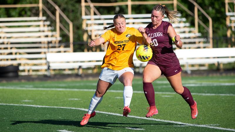 Soccer falls in opener to Minnesota Duluth at Kearly Stadium