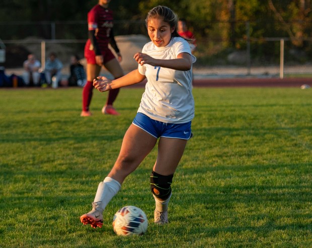 Lake Central's Liana Navarro