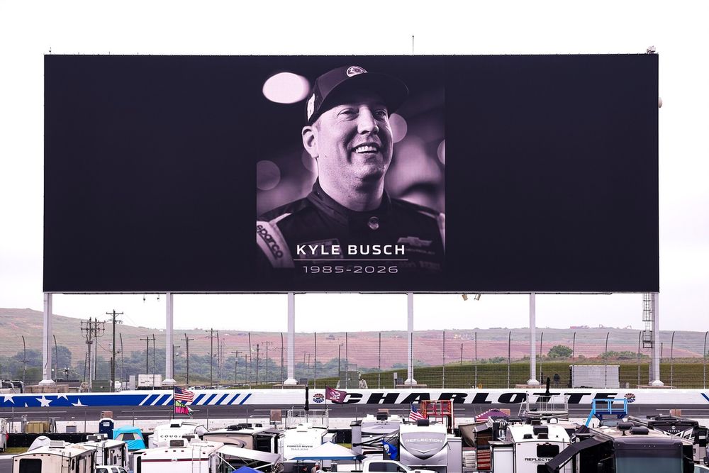 Kyle Busch tribute at Charlotte Motor Speedway