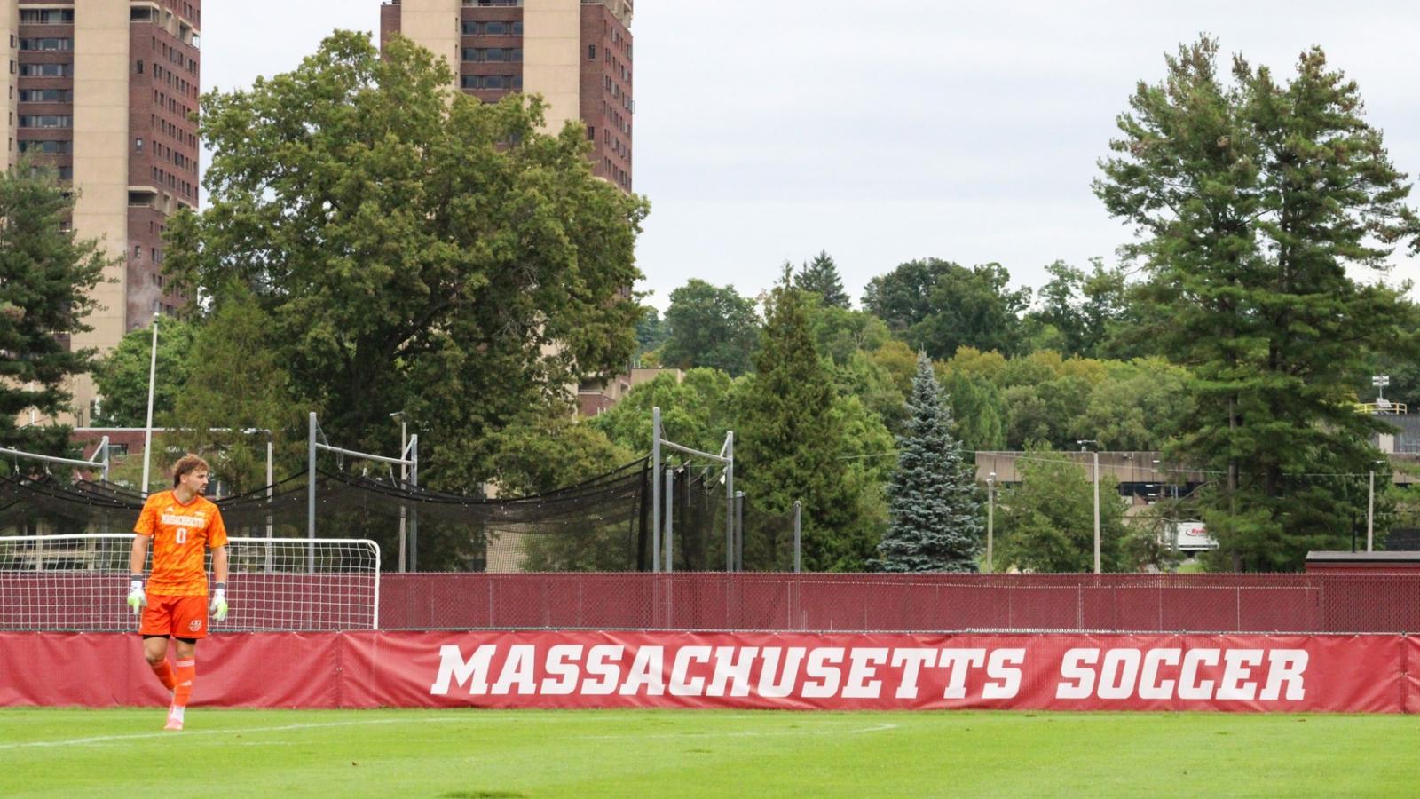Massachusetts Picks Up First Shutout With 1-0 Victory Over UMass Lowell