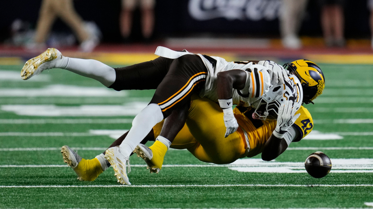 Calls grow to investigate referees after controversial Michigan vs Western Michigan finish
