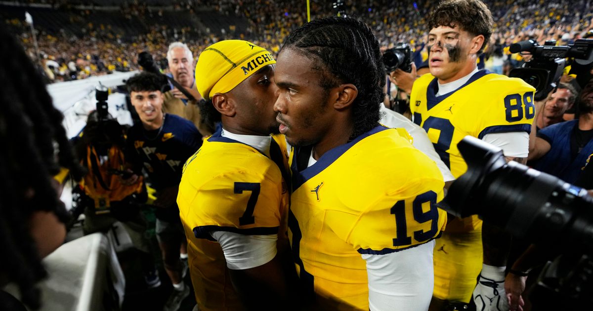Michigan won the game on a Hail Mary and got dropped out of the AP Top 25 anyway. Why? :: WRAL.com