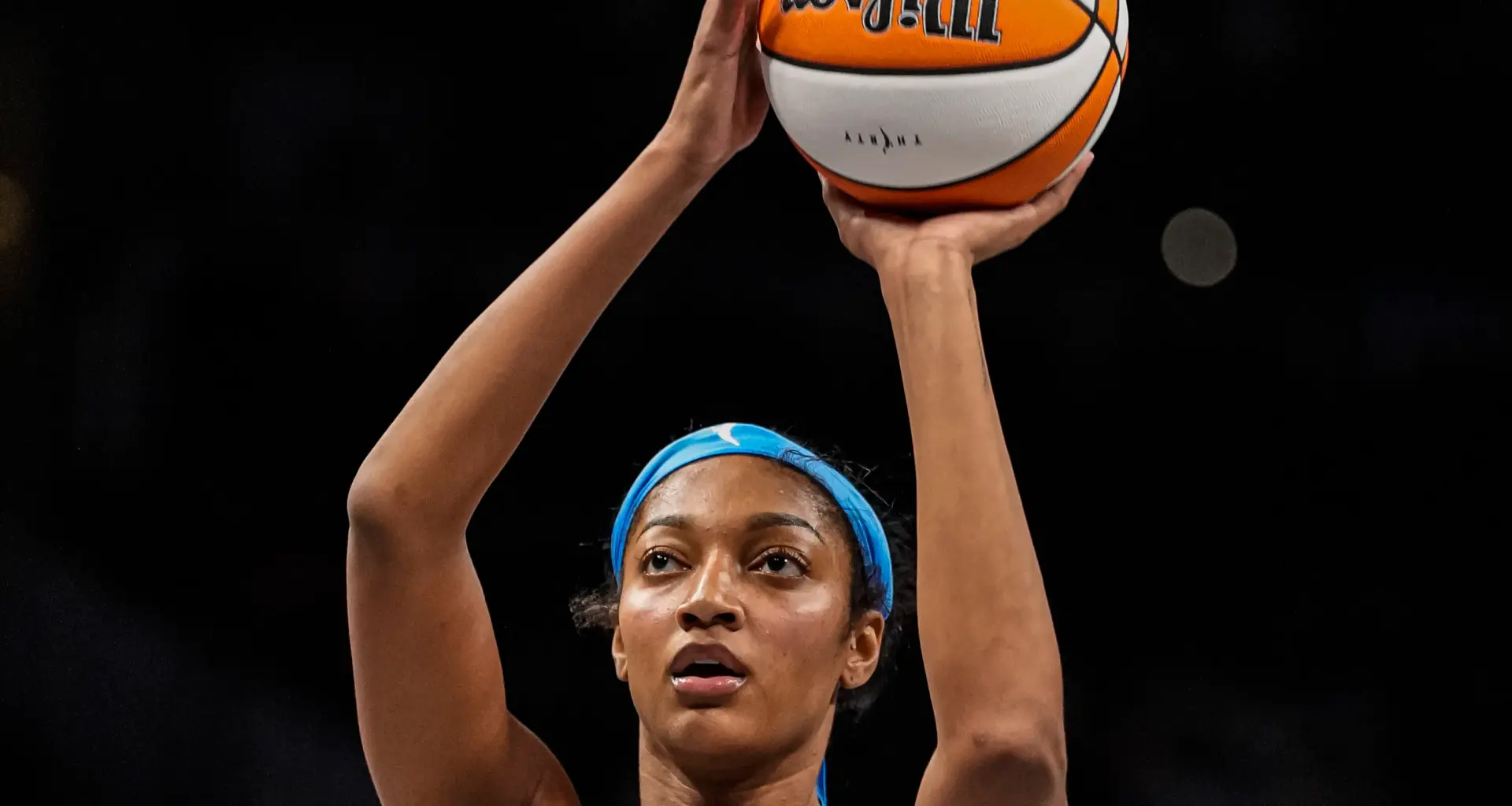 Ex-LSU basketball star Angel Reese wins major WNBA award