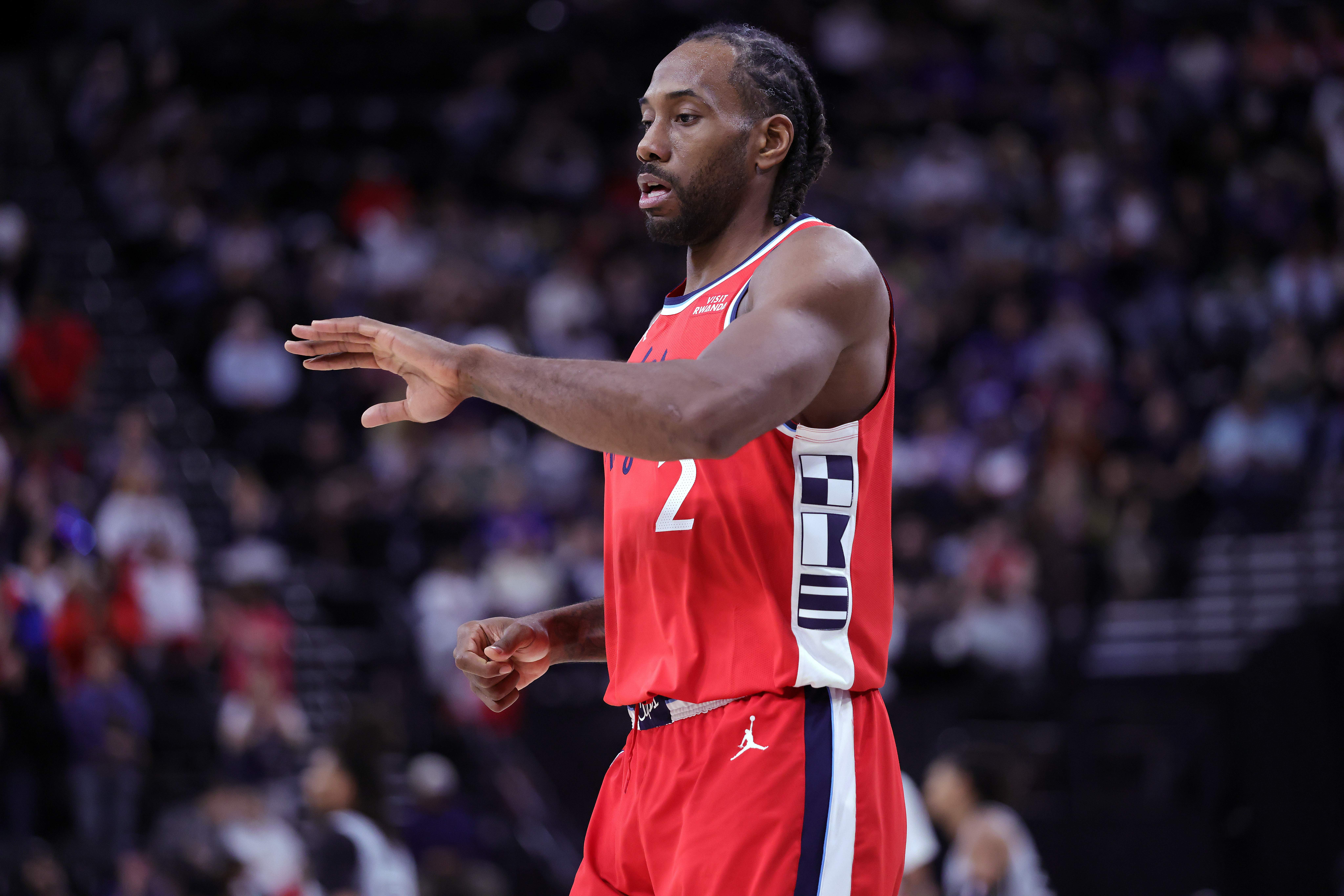 San Antonio Spurs v Los Angeles Clippers