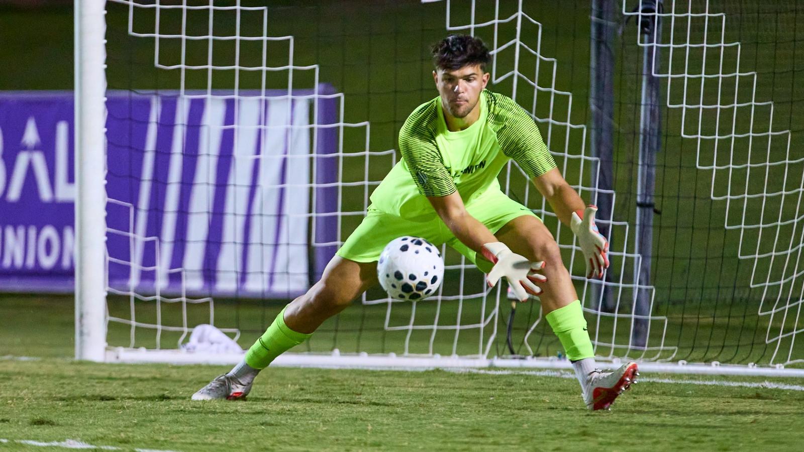 Lopes begin MW play 2-0 in road victory at Utah Tech