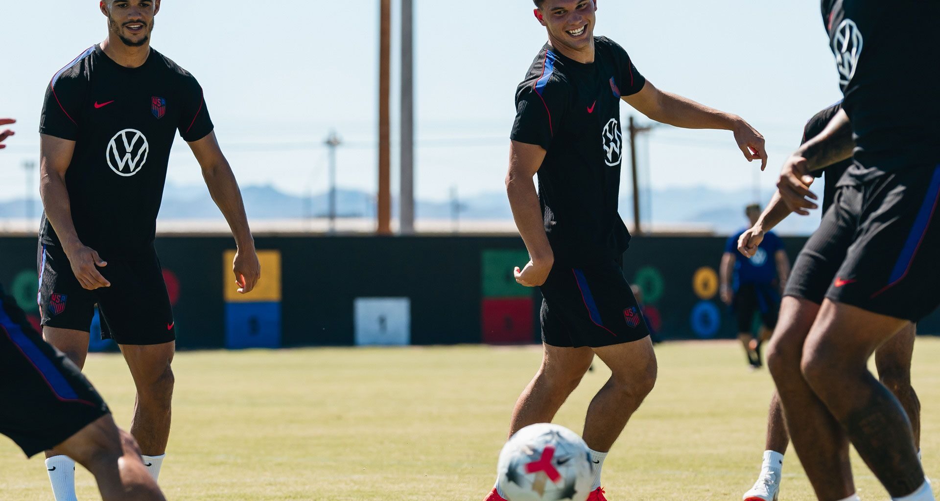 Alex Freeman #16 of the U.S. dribbles the ball against Mexico in the Concacaf Gold Cup on July 6, 2025 in Houston, Texas. (Photo by Omar Vega/Getty Images)