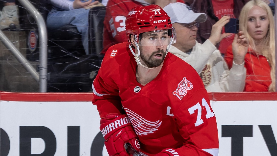 Dylan Larkin Being Booed by Red Wings Fans Amid Trade Request Addressed by HC, 'I Feel Bad For Him'