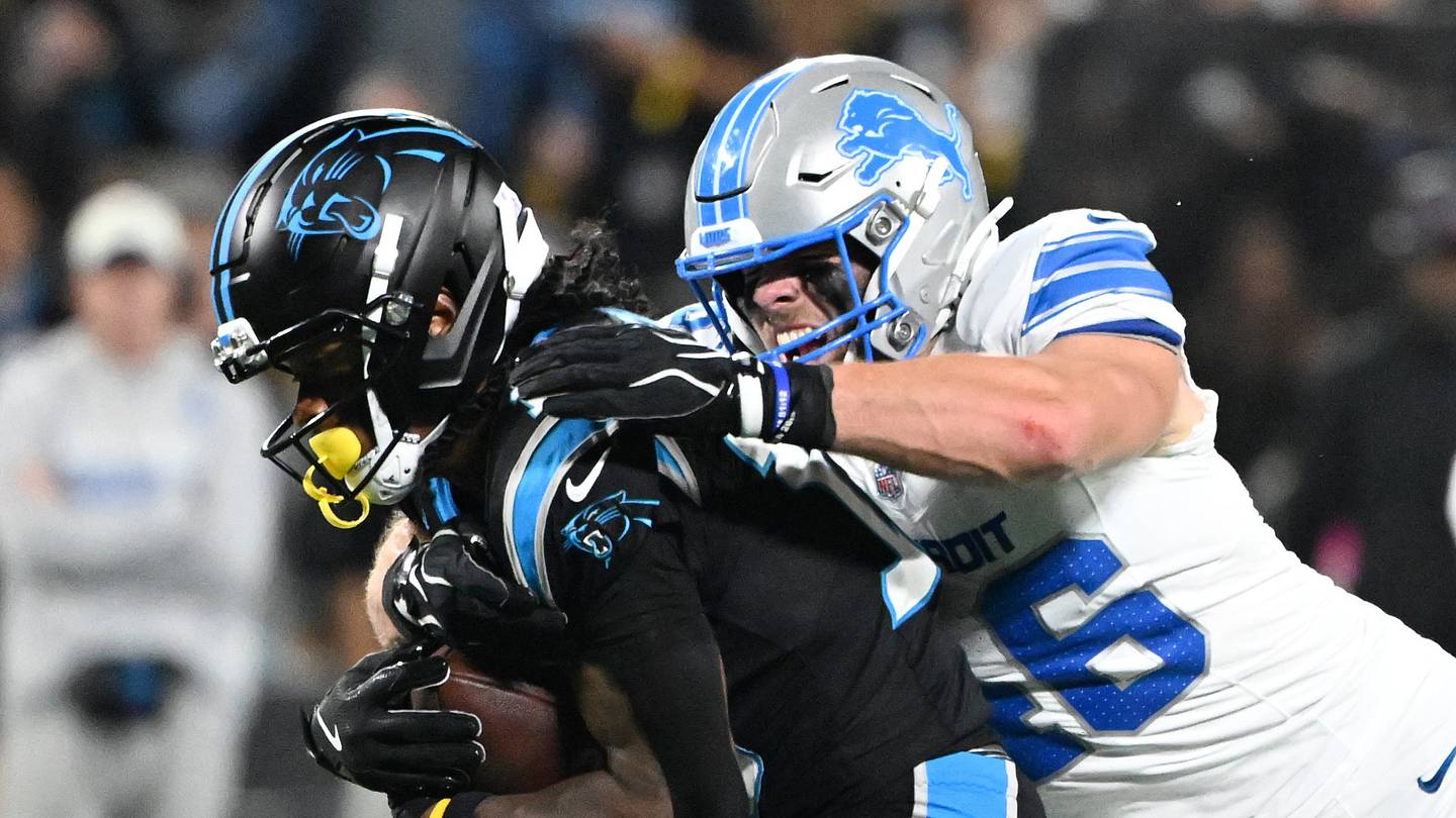 Two Detroit Lions Fined Against Panthers
